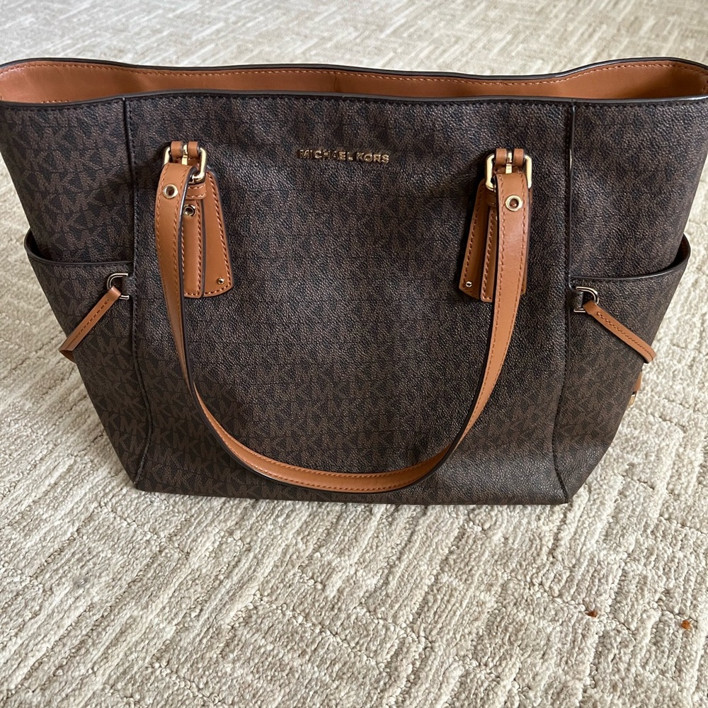 2 Micheal Kors pocketbooks